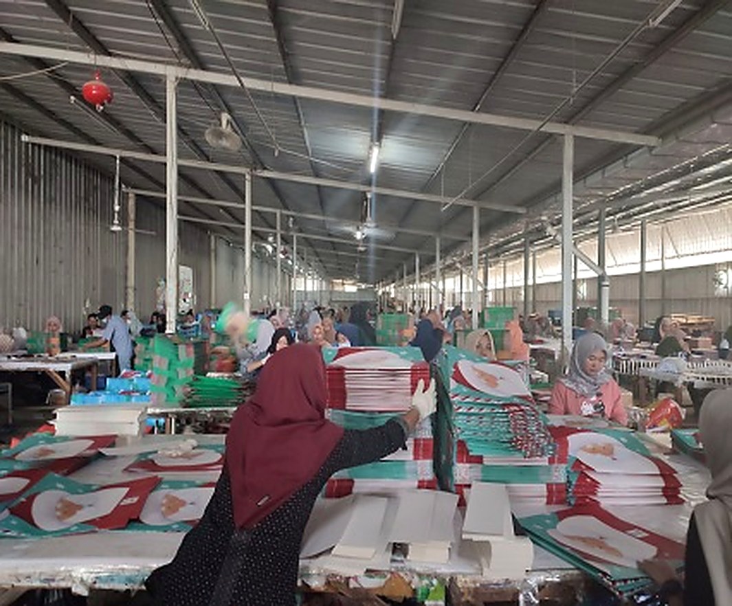 Interior view of the PT Glory Offset Press assembly floor